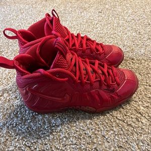 NIKE foamposites grade school size 4